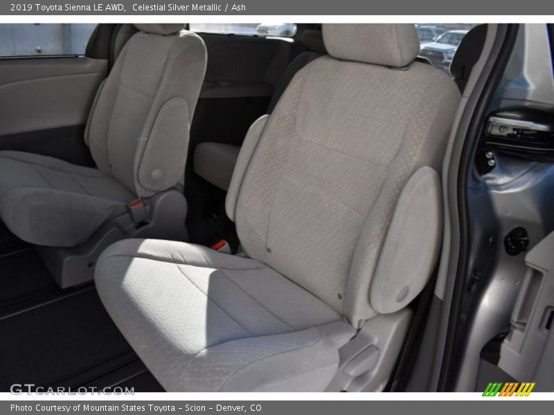 Celestial Silver Metallic / Ash 2019 Toyota Sienna LE AWD