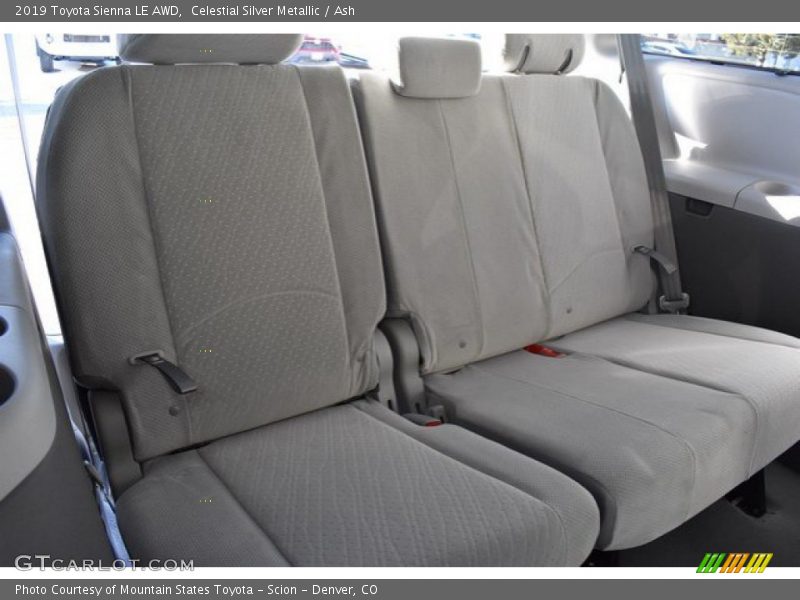 Celestial Silver Metallic / Ash 2019 Toyota Sienna LE AWD