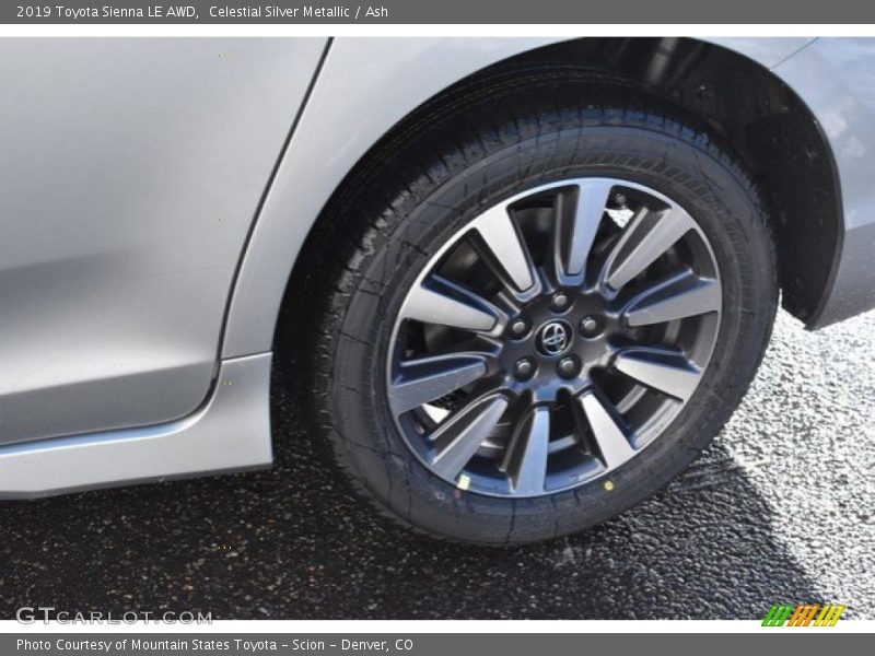 Celestial Silver Metallic / Ash 2019 Toyota Sienna LE AWD