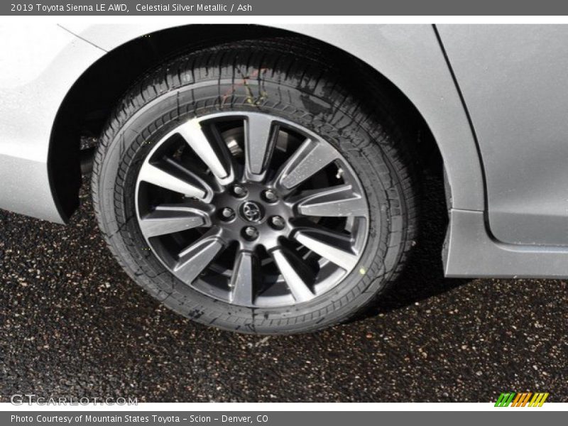 Celestial Silver Metallic / Ash 2019 Toyota Sienna LE AWD