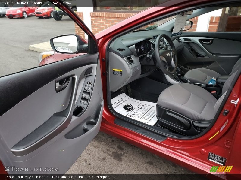 Red / Gray 2016 Hyundai Elantra SE