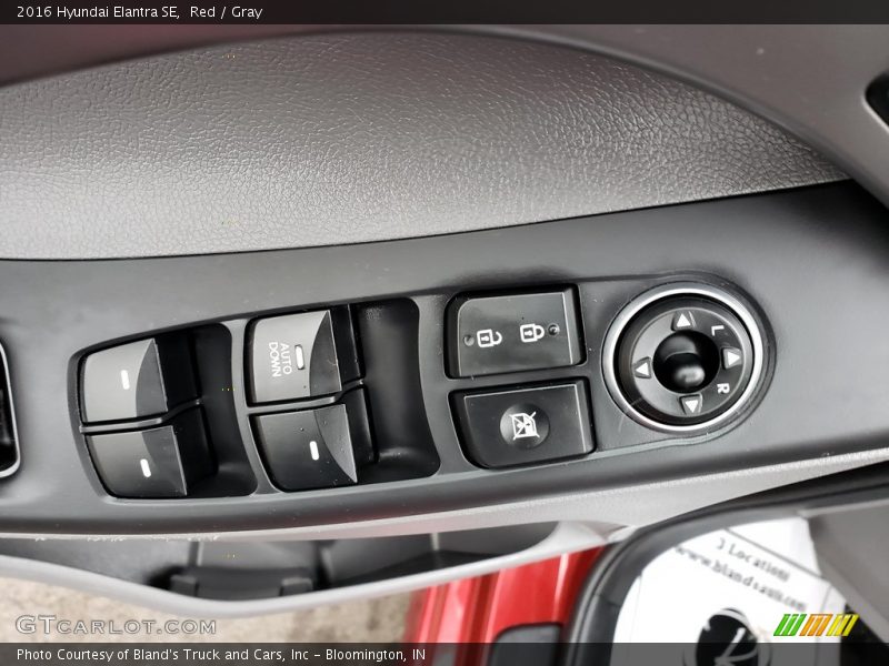Red / Gray 2016 Hyundai Elantra SE