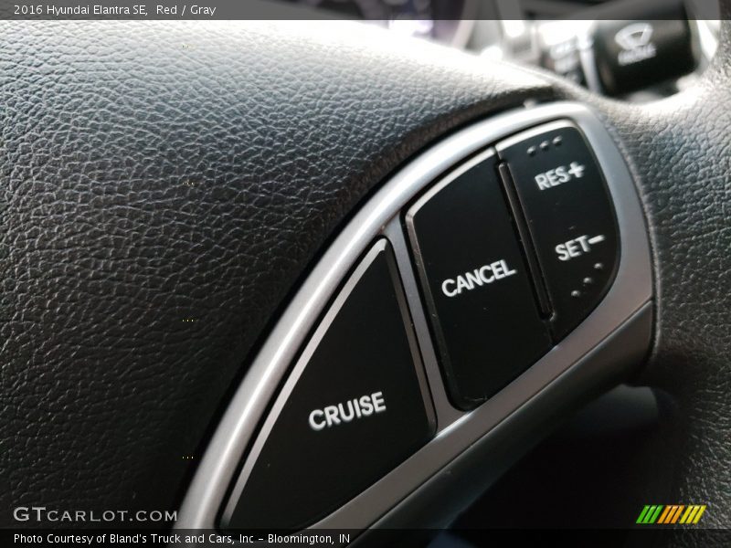 Red / Gray 2016 Hyundai Elantra SE