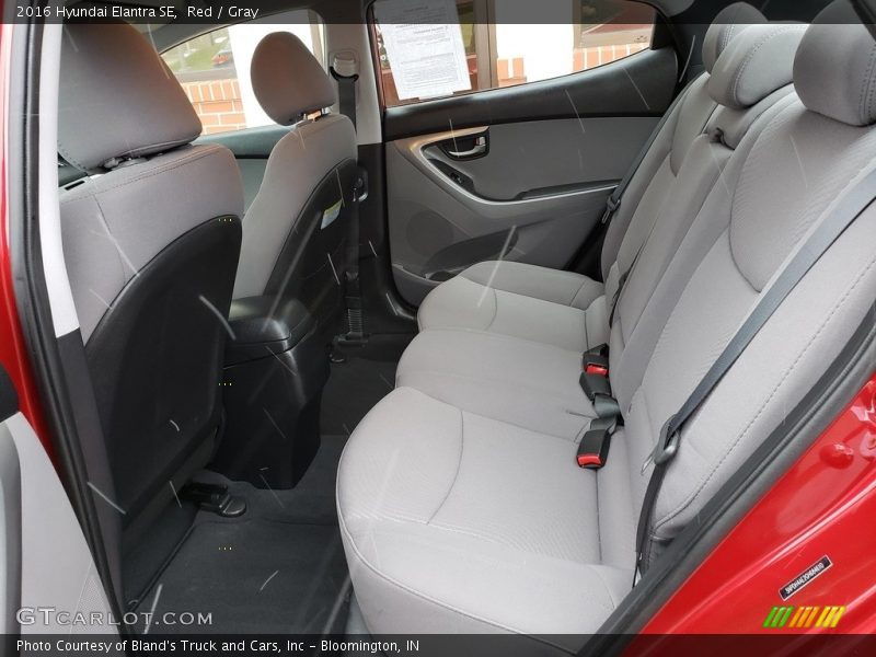 Red / Gray 2016 Hyundai Elantra SE
