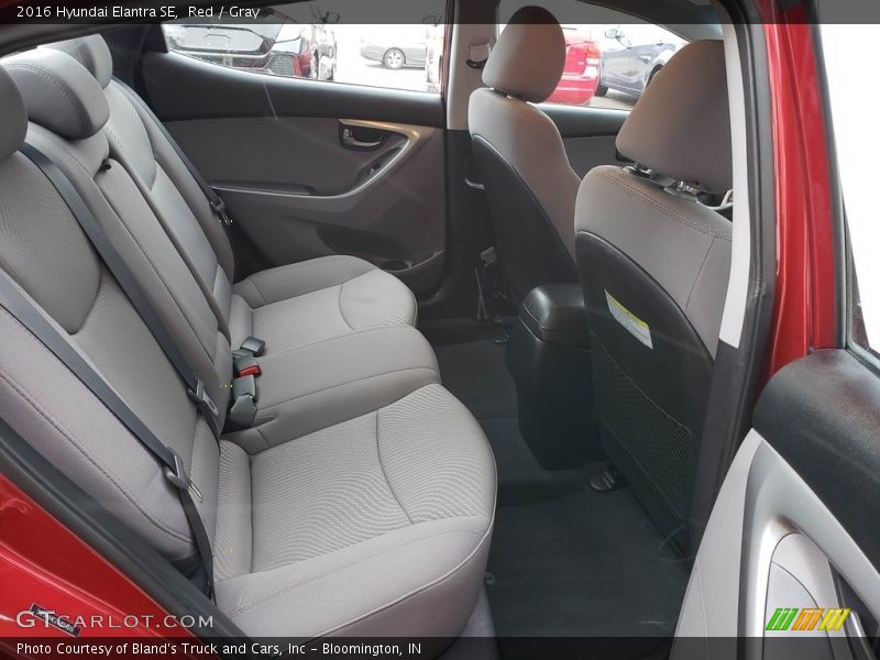 Red / Gray 2016 Hyundai Elantra SE