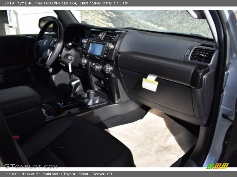 Classic Silver Metallic / Black 2019 Toyota 4Runner TRD Off-Road 4x4
