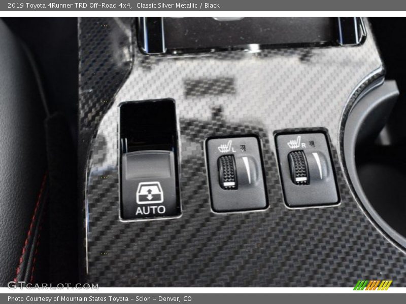 Classic Silver Metallic / Black 2019 Toyota 4Runner TRD Off-Road 4x4