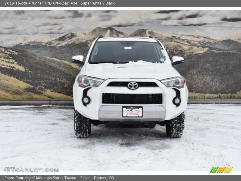 Super White / Black 2019 Toyota 4Runner TRD Off-Road 4x4