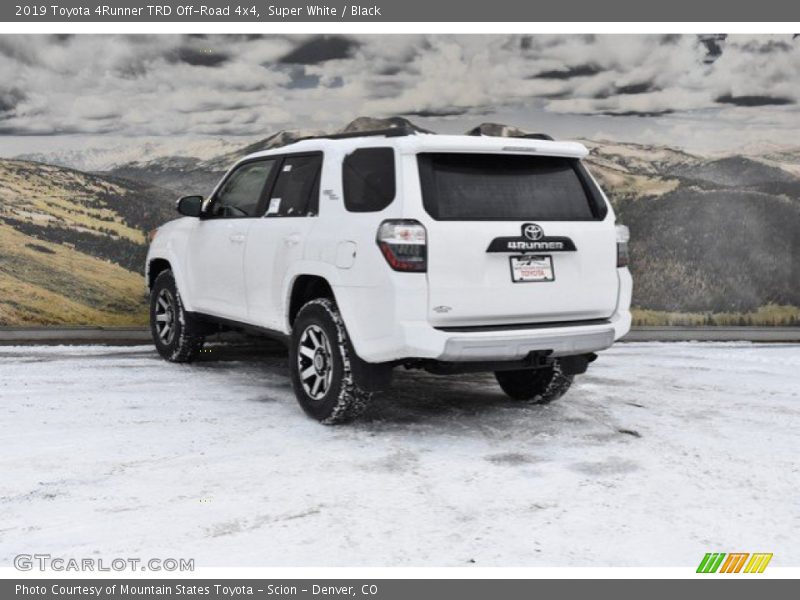Super White / Black 2019 Toyota 4Runner TRD Off-Road 4x4