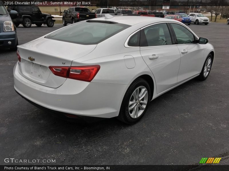 Summit White / Jet Black 2016 Chevrolet Malibu LT