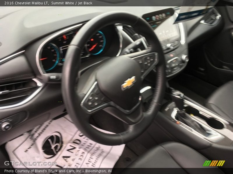 Summit White / Jet Black 2016 Chevrolet Malibu LT