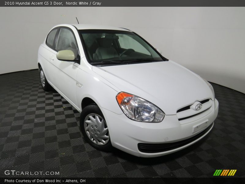 Nordic White / Gray 2010 Hyundai Accent GS 3 Door