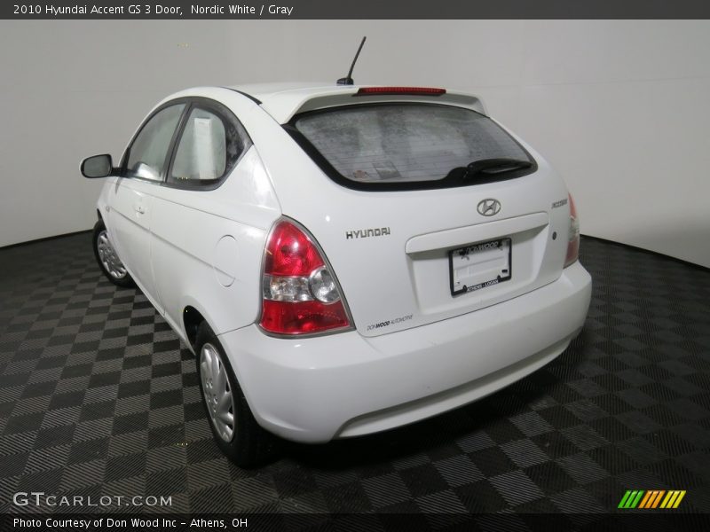 Nordic White / Gray 2010 Hyundai Accent GS 3 Door