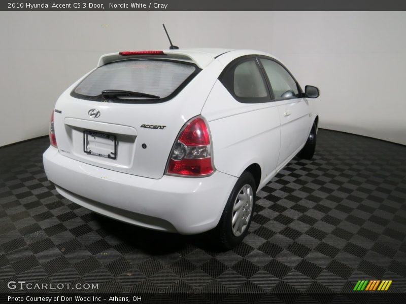 Nordic White / Gray 2010 Hyundai Accent GS 3 Door