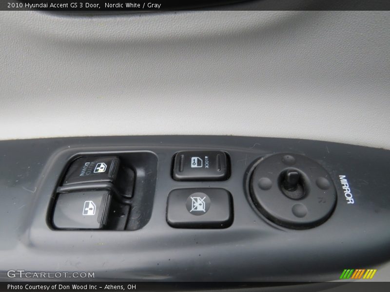 Nordic White / Gray 2010 Hyundai Accent GS 3 Door