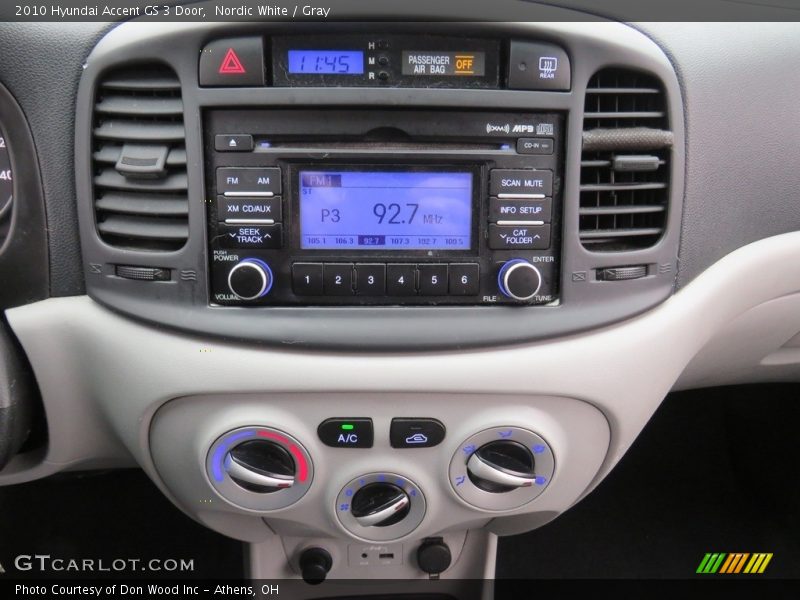 Nordic White / Gray 2010 Hyundai Accent GS 3 Door