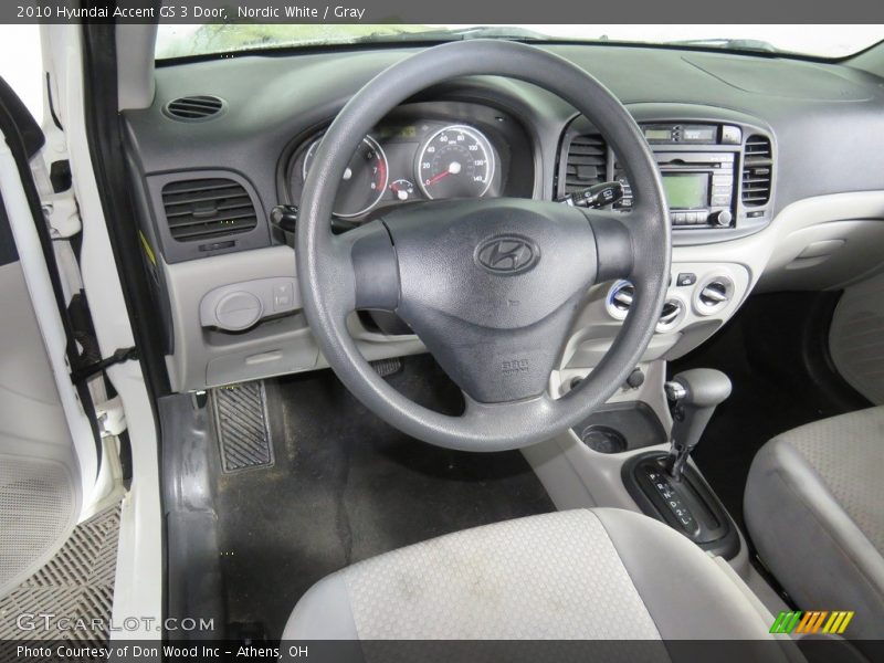 Nordic White / Gray 2010 Hyundai Accent GS 3 Door