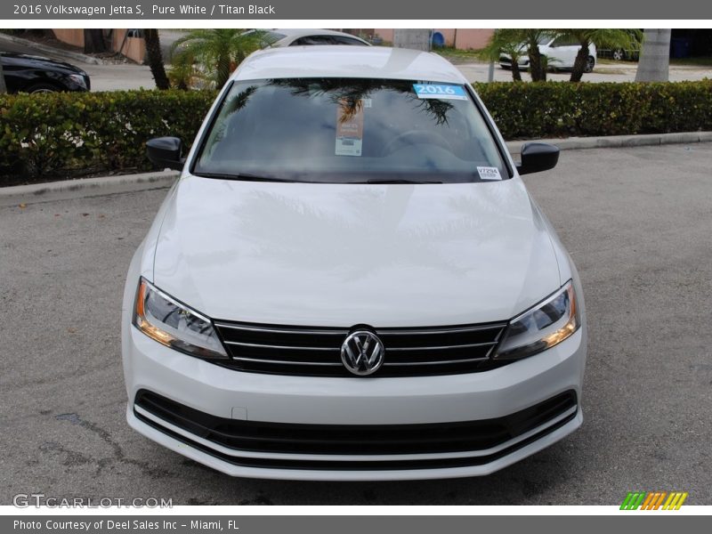 Pure White / Titan Black 2016 Volkswagen Jetta S