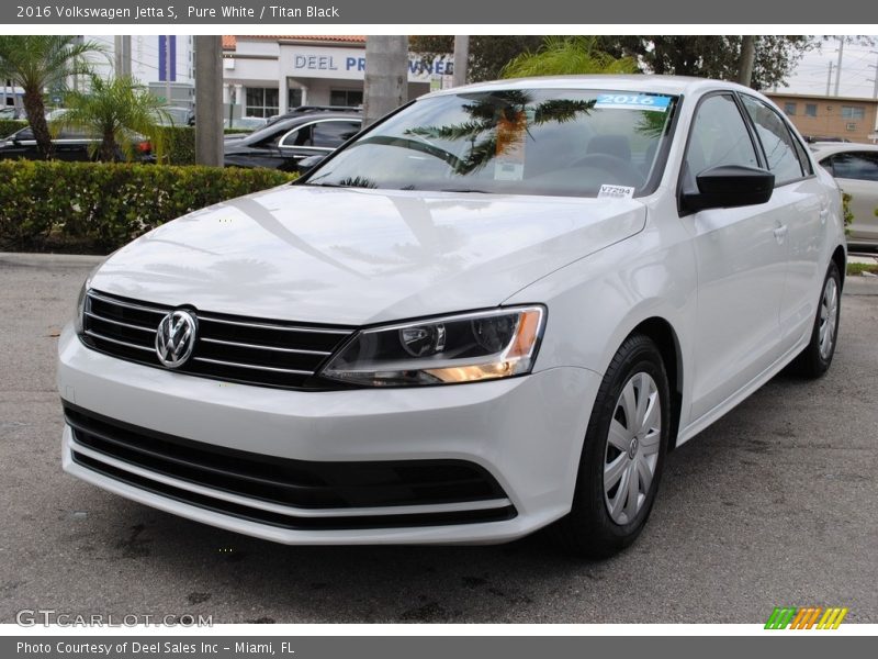 Pure White / Titan Black 2016 Volkswagen Jetta S