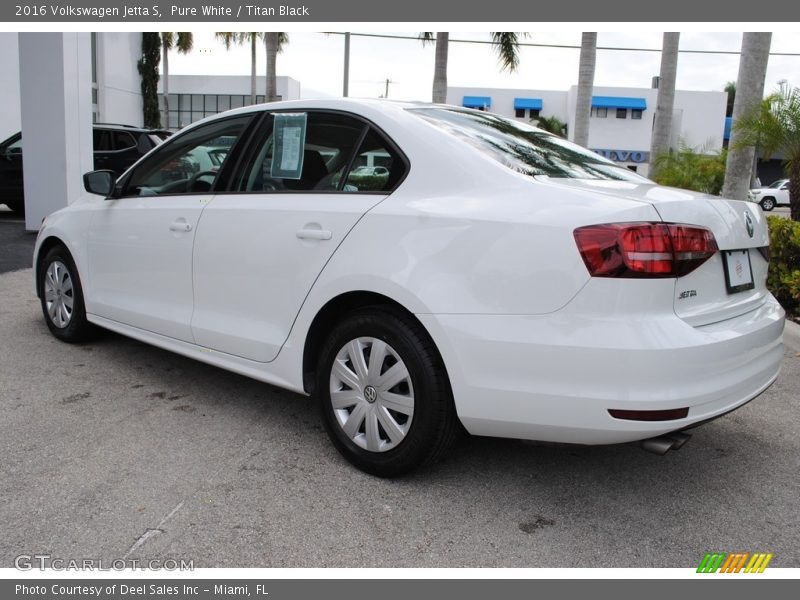 Pure White / Titan Black 2016 Volkswagen Jetta S