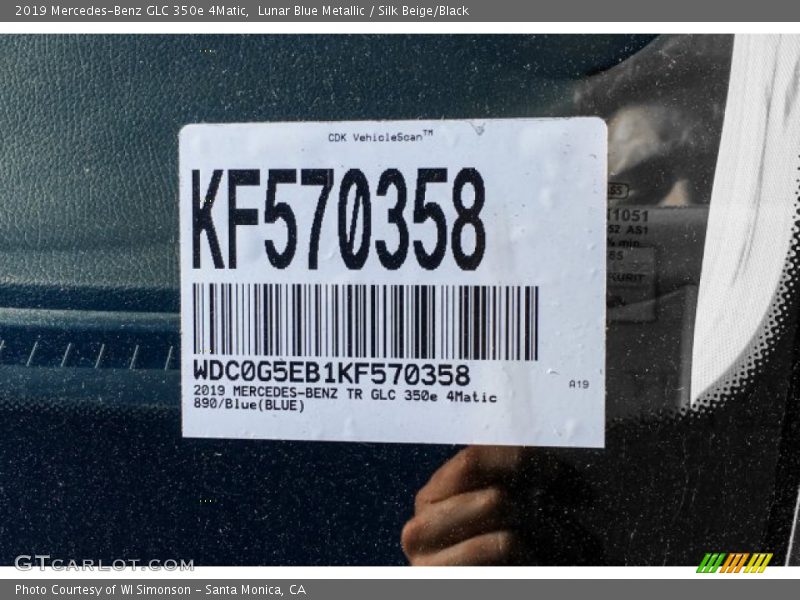 Lunar Blue Metallic / Silk Beige/Black 2019 Mercedes-Benz GLC 350e 4Matic