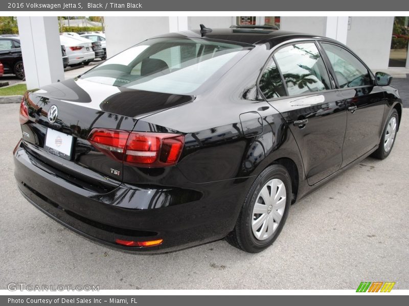 Black / Titan Black 2016 Volkswagen Jetta S