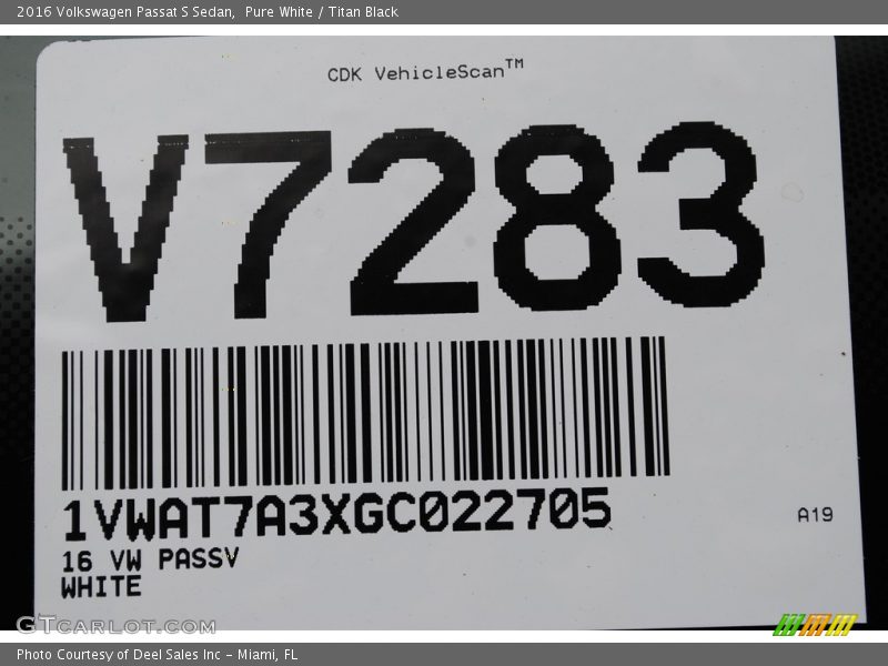 Pure White / Titan Black 2016 Volkswagen Passat S Sedan