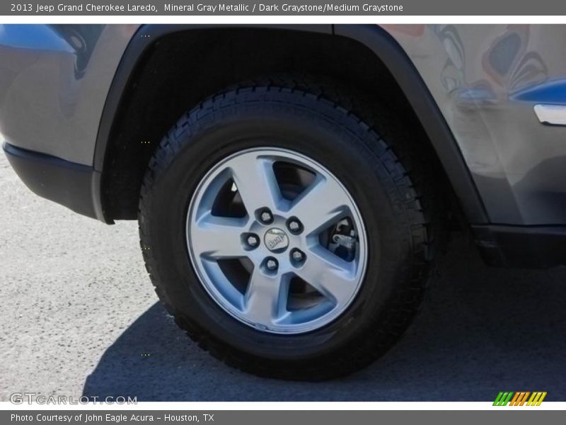Mineral Gray Metallic / Dark Graystone/Medium Graystone 2013 Jeep Grand Cherokee Laredo