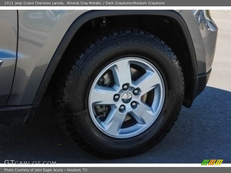 Mineral Gray Metallic / Dark Graystone/Medium Graystone 2013 Jeep Grand Cherokee Laredo