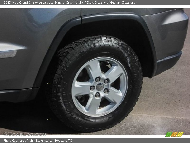 Mineral Gray Metallic / Dark Graystone/Medium Graystone 2013 Jeep Grand Cherokee Laredo