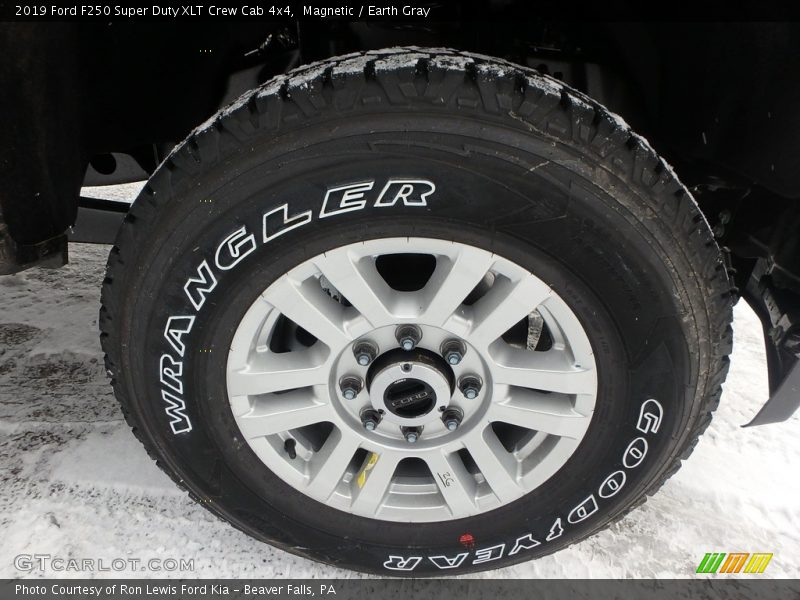  2019 F250 Super Duty XLT Crew Cab 4x4 Wheel