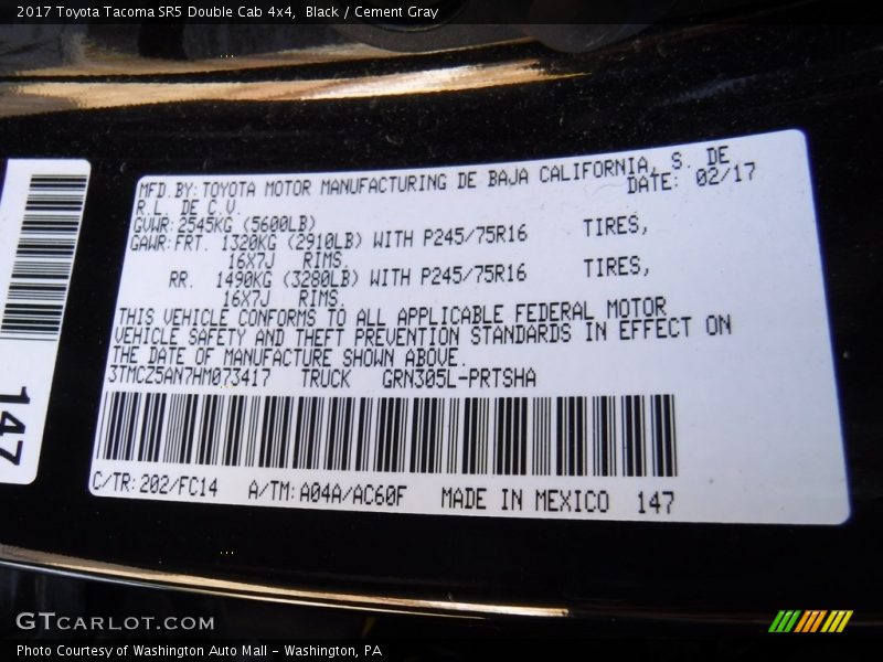Black / Cement Gray 2017 Toyota Tacoma SR5 Double Cab 4x4