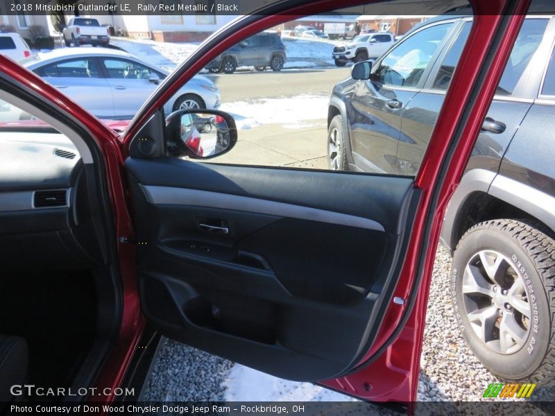 Rally Red Metallic / Black 2018 Mitsubishi Outlander LE