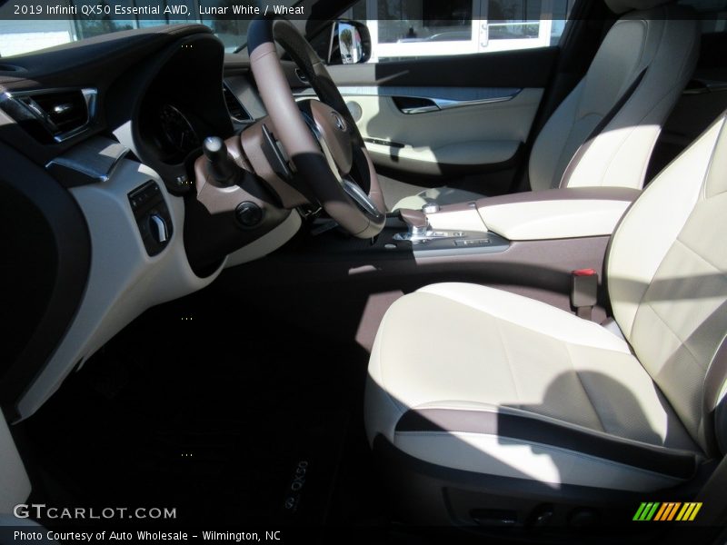 Lunar White / Wheat 2019 Infiniti QX50 Essential AWD