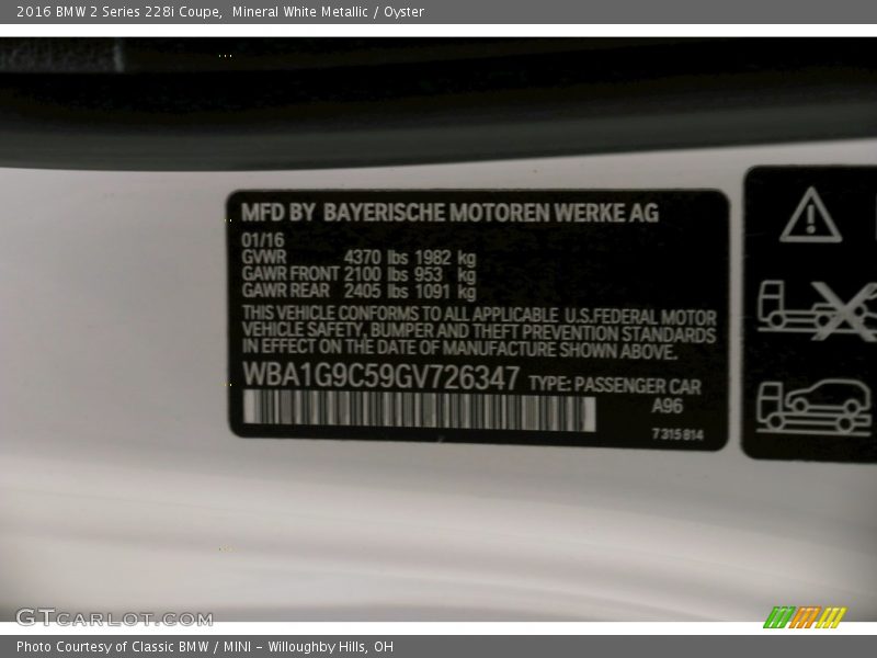 Mineral White Metallic / Oyster 2016 BMW 2 Series 228i Coupe