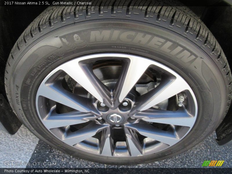 Gun Metallic / Charcoal 2017 Nissan Altima 2.5 SL