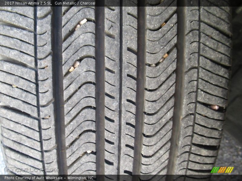 Gun Metallic / Charcoal 2017 Nissan Altima 2.5 SL