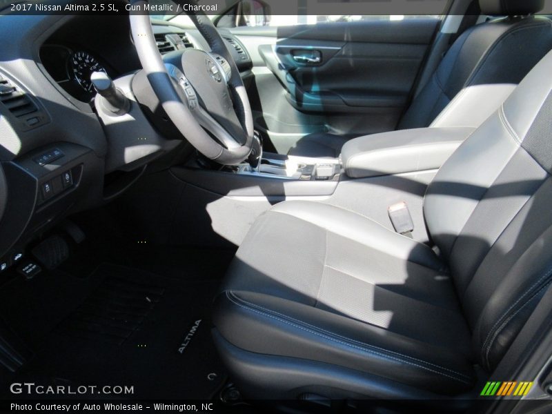 Gun Metallic / Charcoal 2017 Nissan Altima 2.5 SL