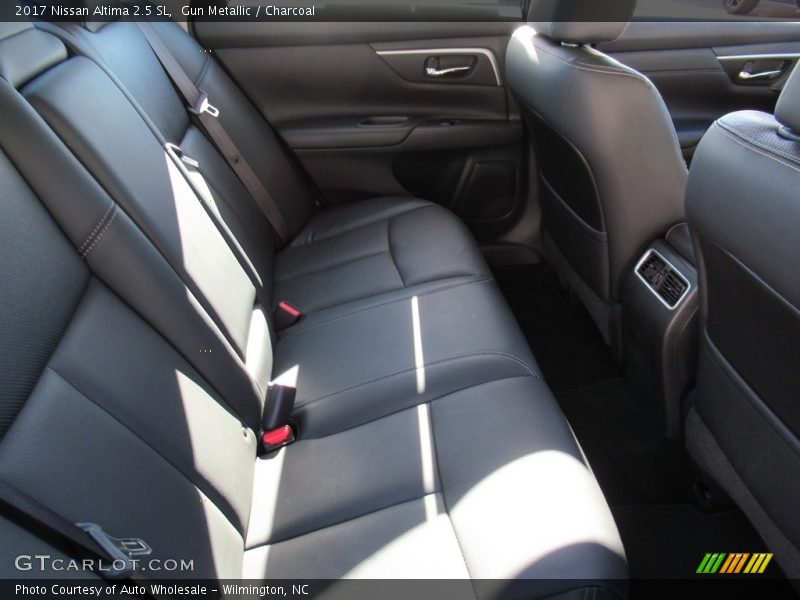Gun Metallic / Charcoal 2017 Nissan Altima 2.5 SL