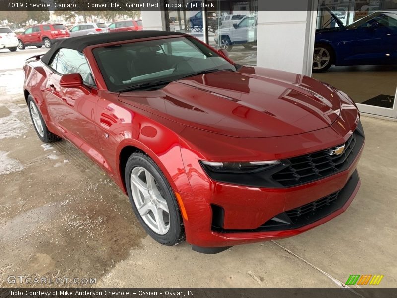Front 3/4 View of 2019 Camaro LT Convertible