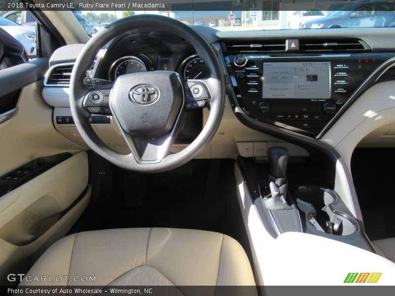 Ruby Flare Pearl / Macadamia 2018 Toyota Camry LE