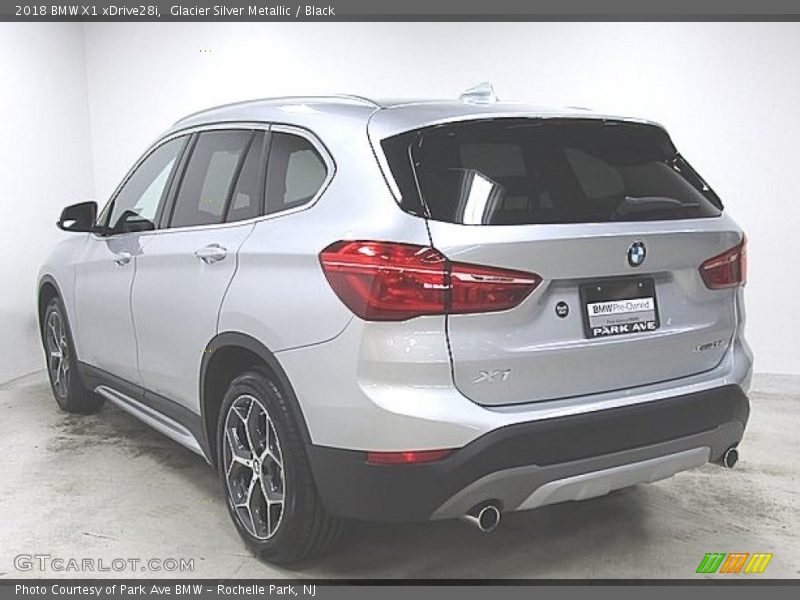 Glacier Silver Metallic / Black 2018 BMW X1 xDrive28i