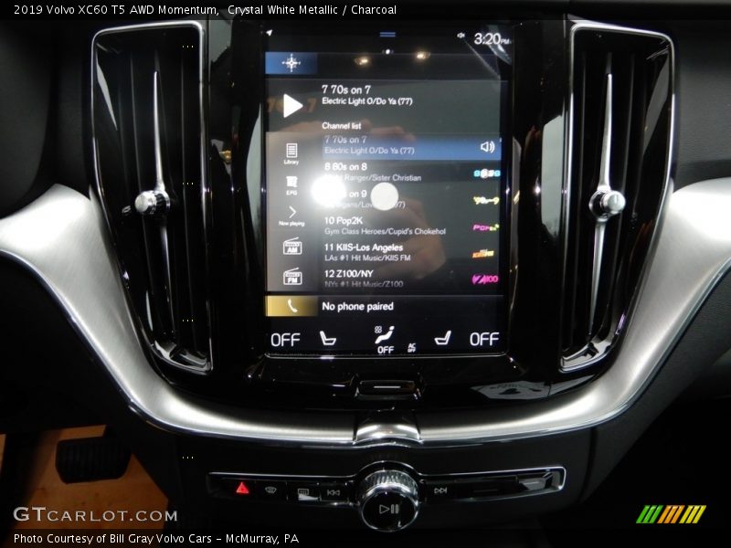 Crystal White Metallic / Charcoal 2019 Volvo XC60 T5 AWD Momentum
