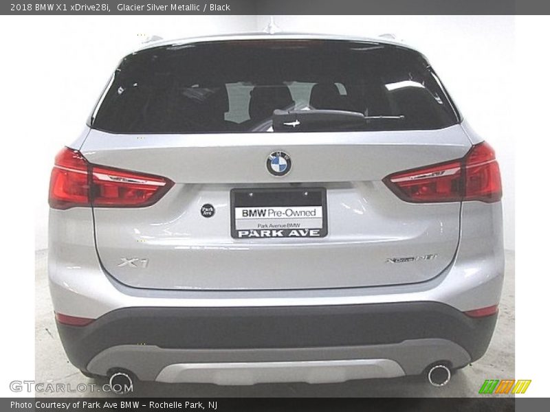 Glacier Silver Metallic / Black 2018 BMW X1 xDrive28i