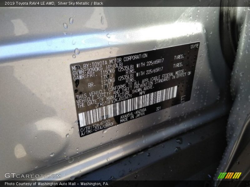 Silver Sky Metallic / Black 2019 Toyota RAV4 LE AWD