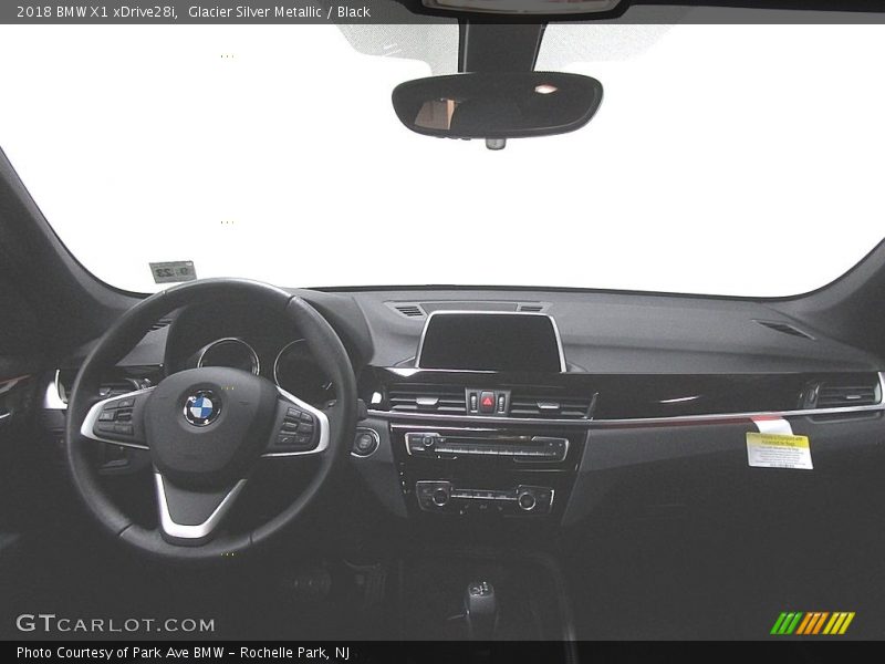 Glacier Silver Metallic / Black 2018 BMW X1 xDrive28i
