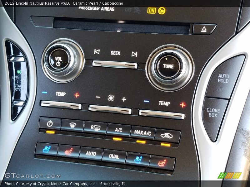 Controls of 2019 Nautilus Reserve AWD