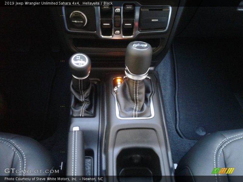 Hellayella / Black 2019 Jeep Wrangler Unlimited Sahara 4x4