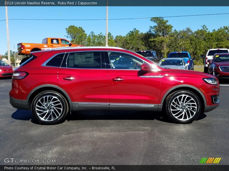 Ruby Red / Cappuccino 2019 Lincoln Nautilus Reserve