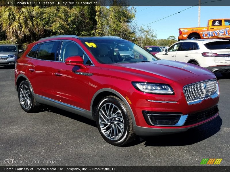 Front 3/4 View of 2019 Nautilus Reserve